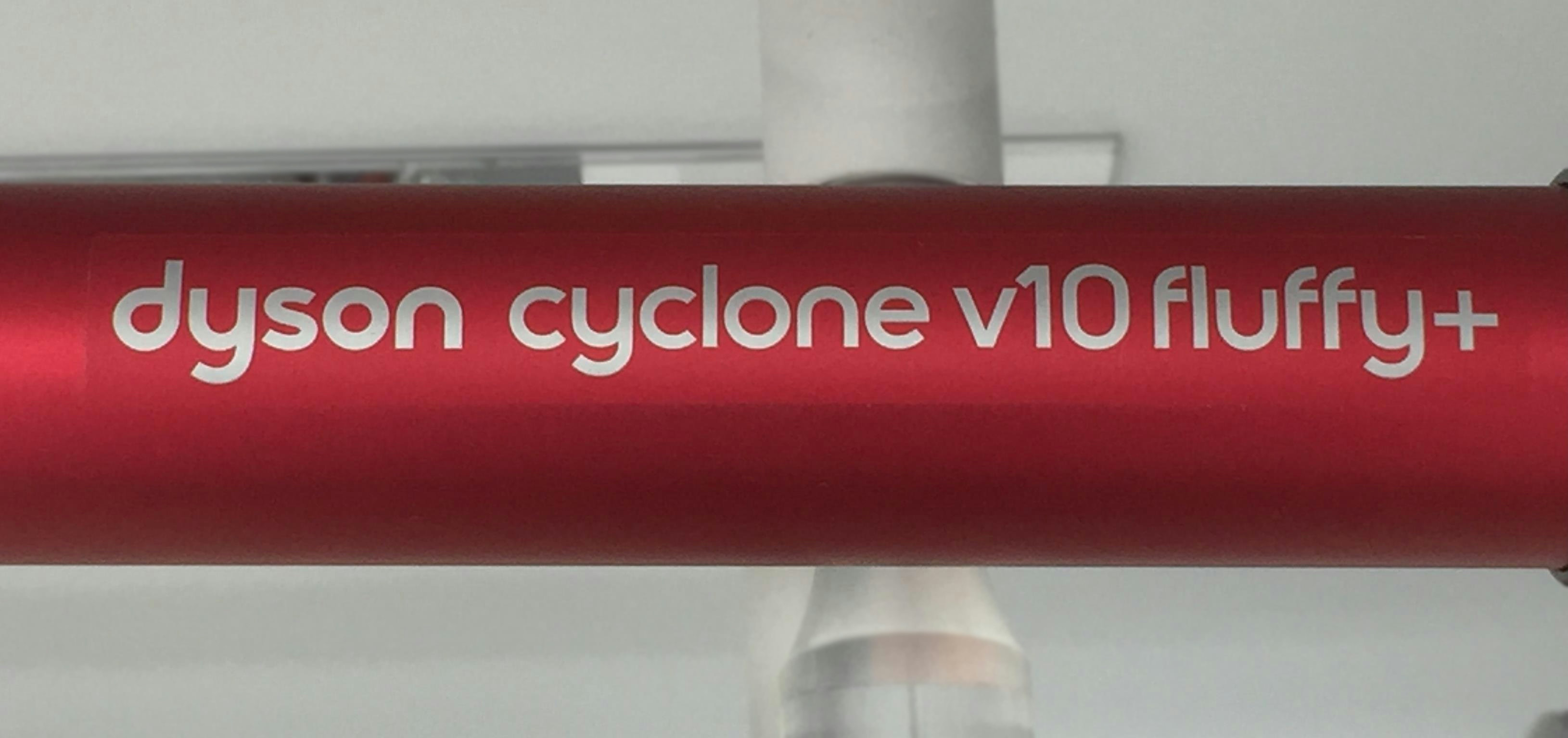 ダイソン v10 Fluffy と Absolutepro など種類の違い | dyson 買うなら
